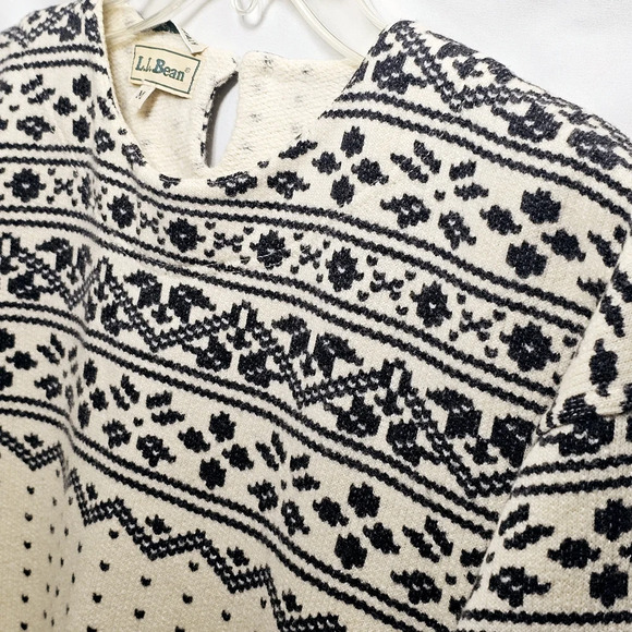 Vintage L.L. Bean Womens Dark Blue Cream Patterned Wool Blend Sweater Med - Picture 4 of 12